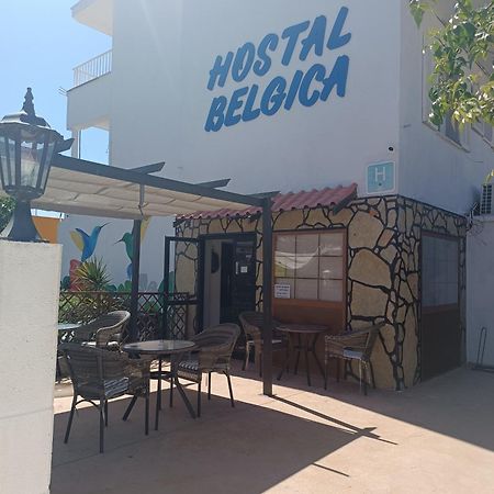 Hostal Belgica Palma Nova  Bagian luar foto
