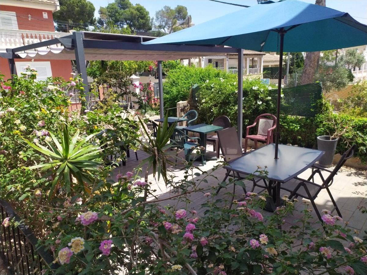 Hostal Belgica Palma Nova  Bagian luar foto