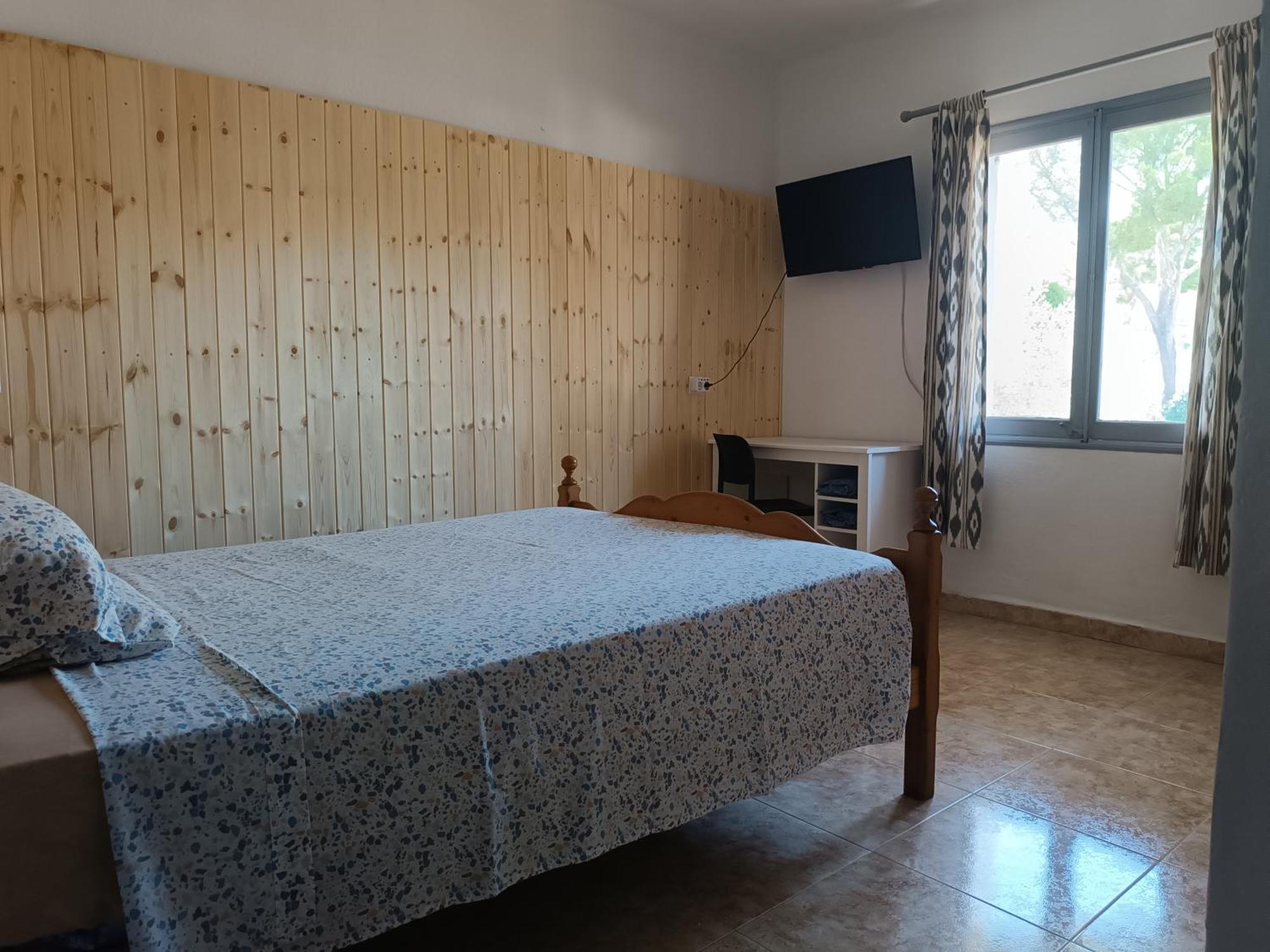 Hostal Belgica Palma Nova  Bagian luar foto