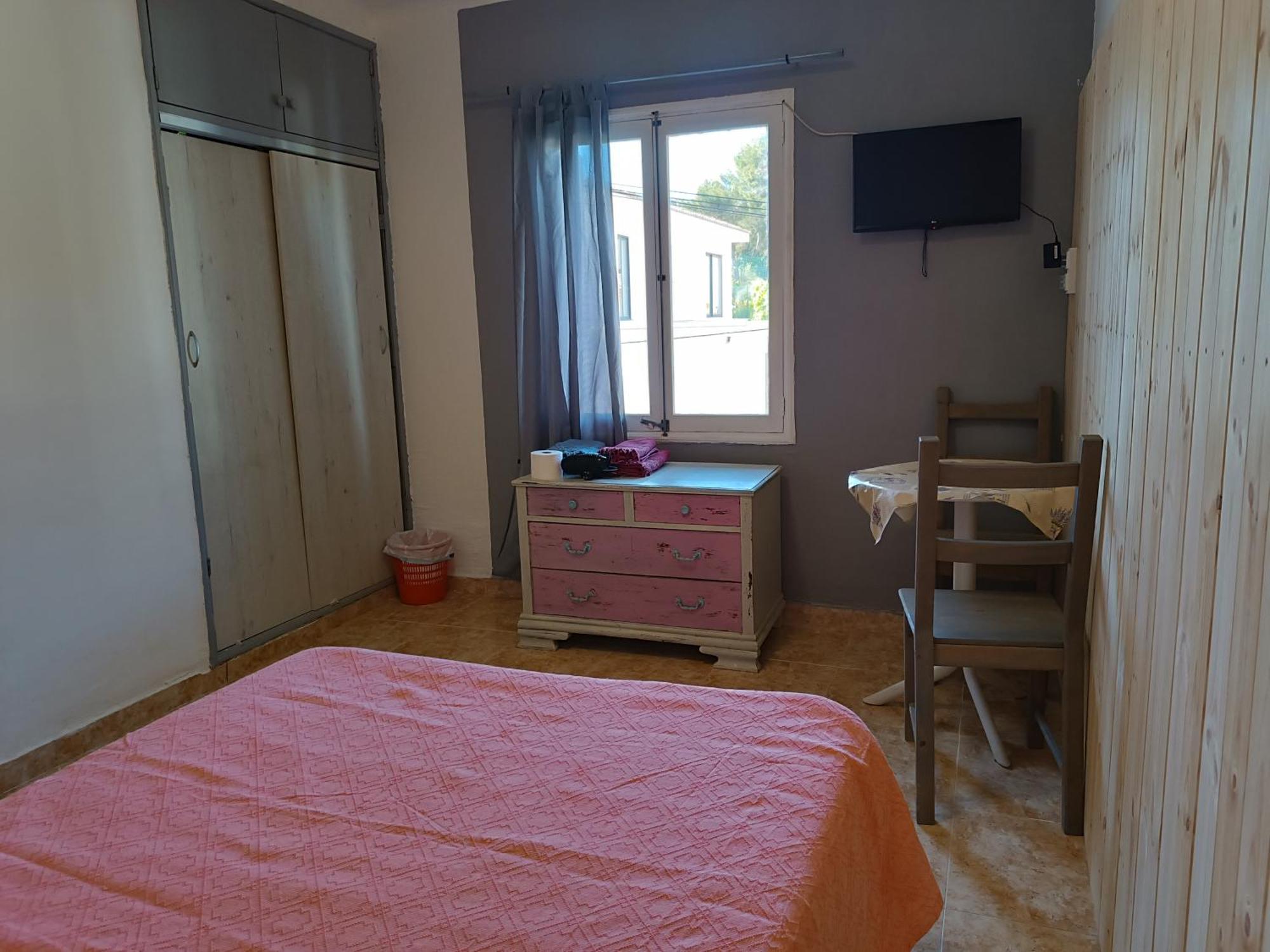 Hostal Belgica Palma Nova  Bagian luar foto