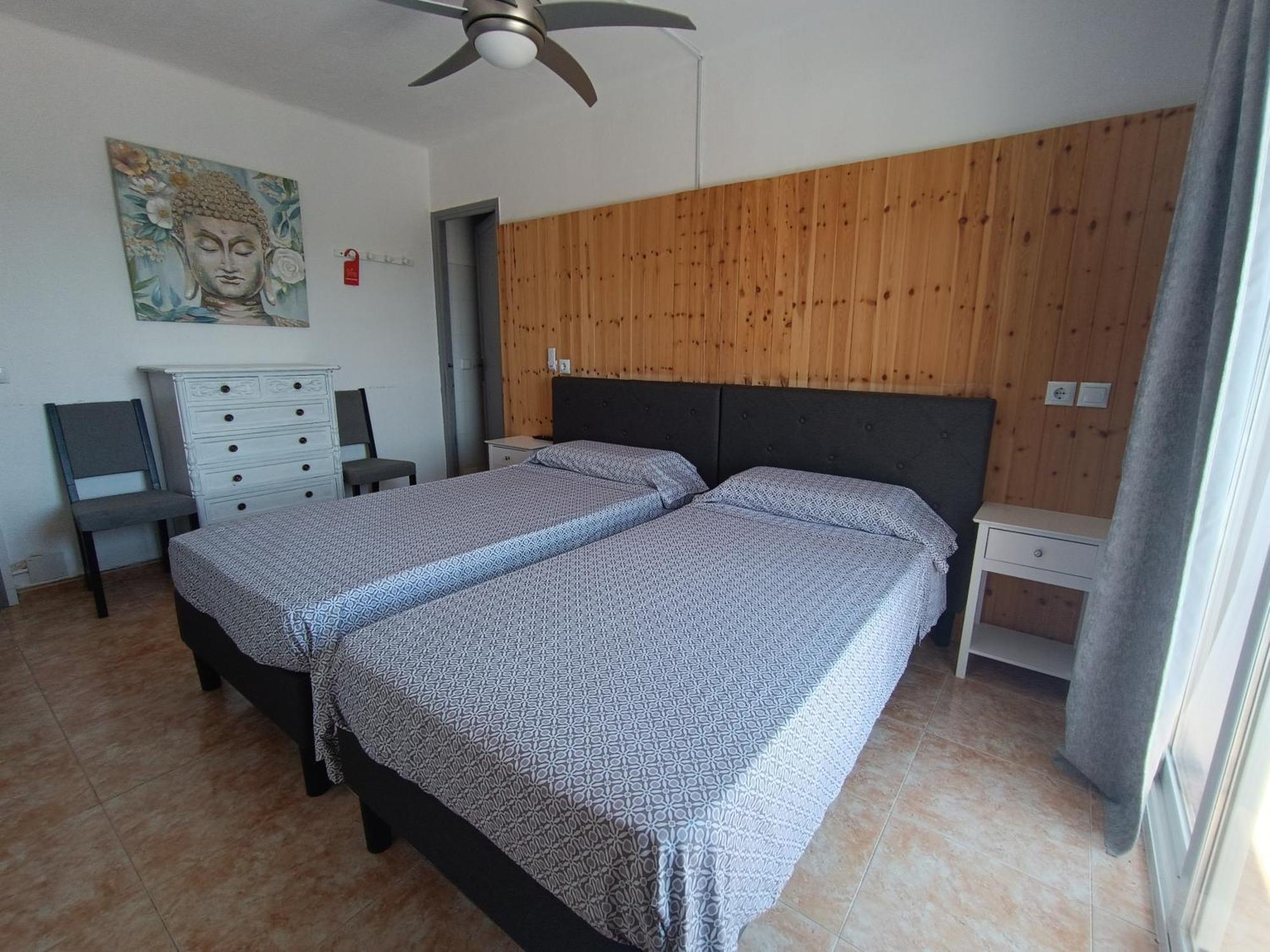 Hostal Belgica Palma Nova  Ruang foto