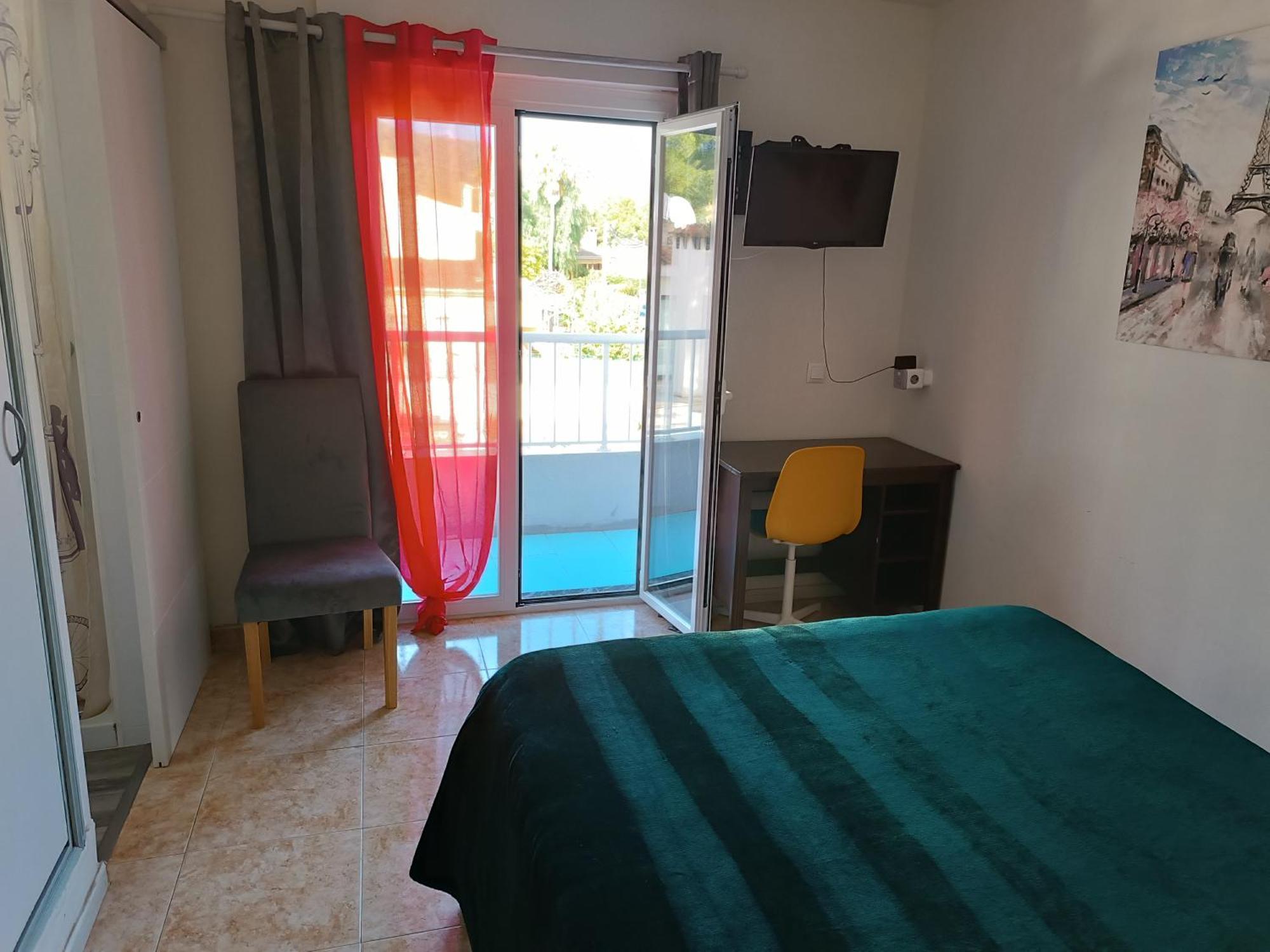 Hostal Belgica Palma Nova  Bagian luar foto