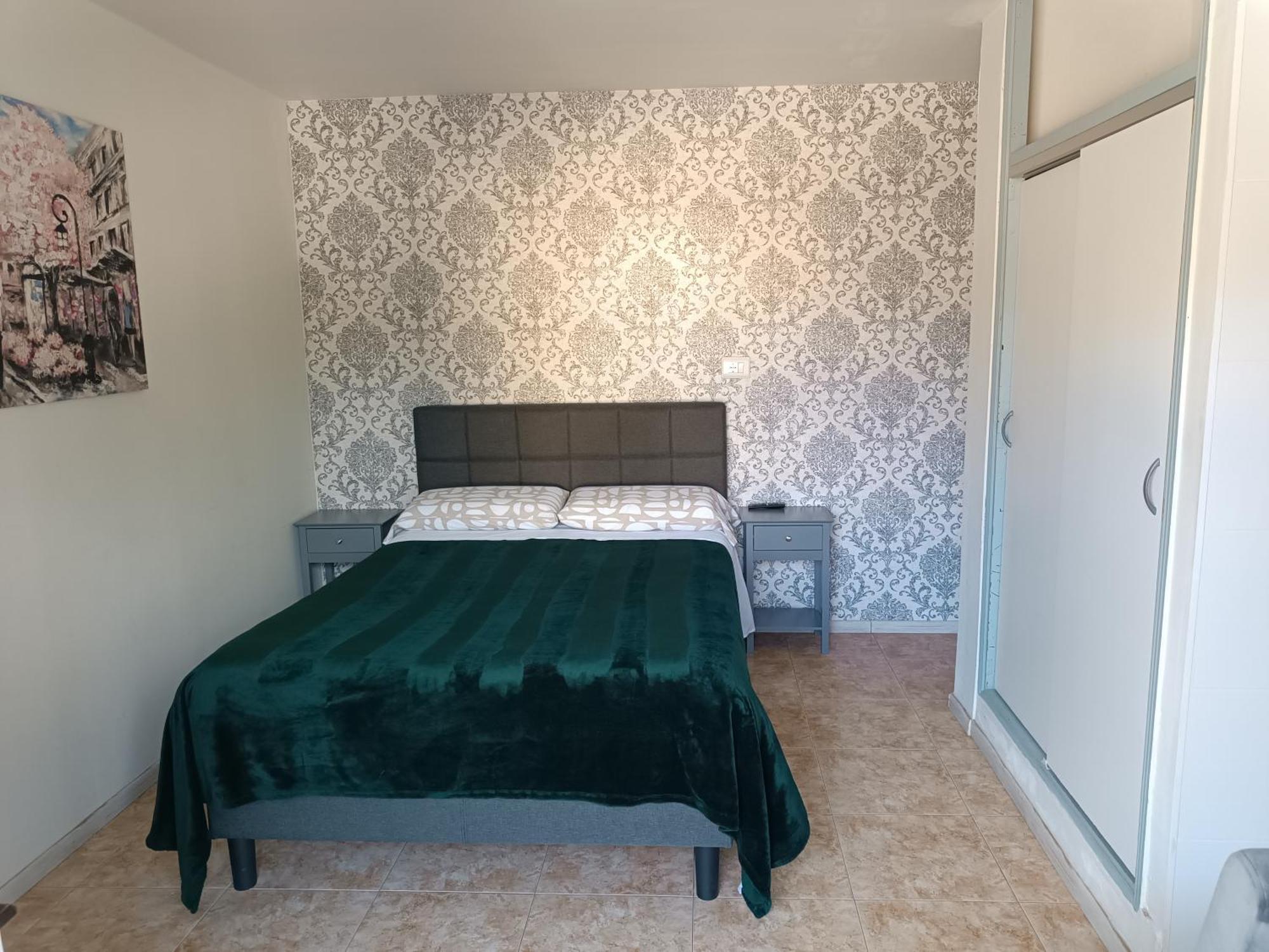 Hostal Belgica Palma Nova  Bagian luar foto
