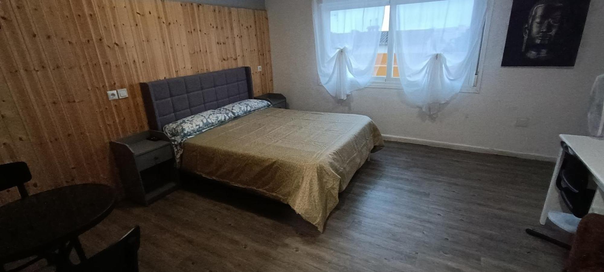 Hostal Belgica Palma Nova  Bagian luar foto