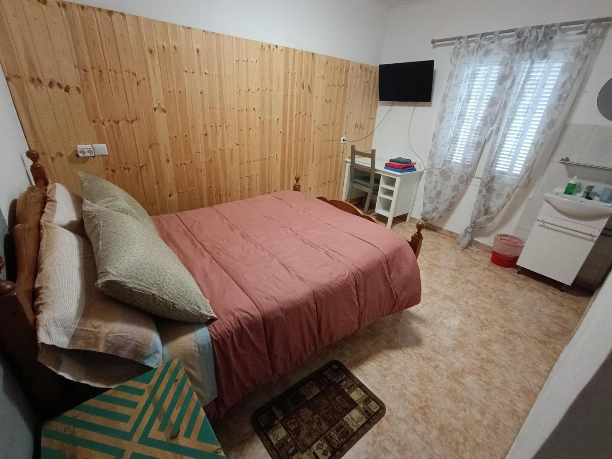 Hostal Belgica Palma Nova  Bagian luar foto